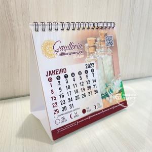 Calendario de Mesa Personalizado Ref. 002 6 laminas = 12 páginas em couche 150g 13x13 cm Colorida frente e verso 4x4 Sem revestimento Wire-o preto 